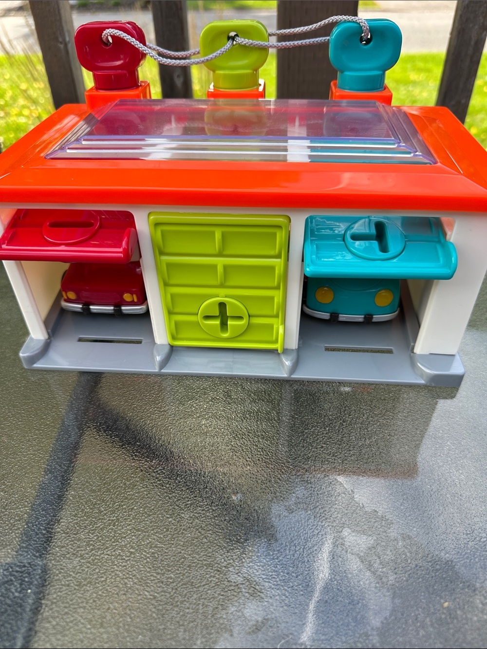 Battat 3-car garage key sorter Lock & Find Garage Toy